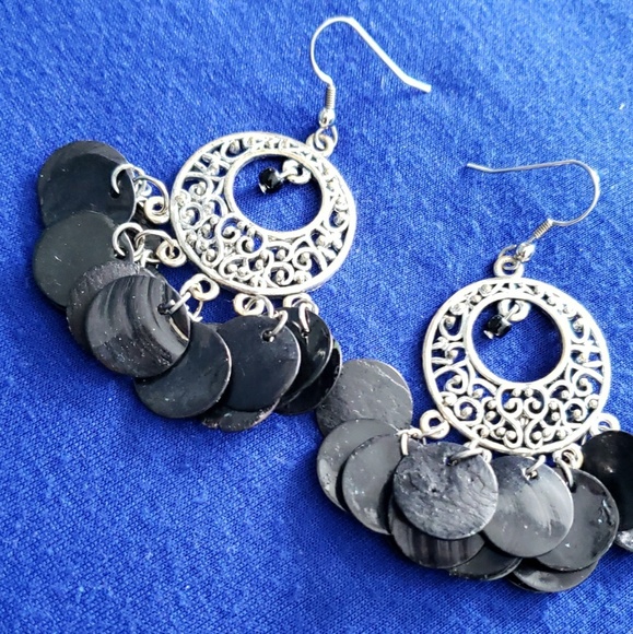Hand made silver earrings with black shell charms - Picture 2 of 2